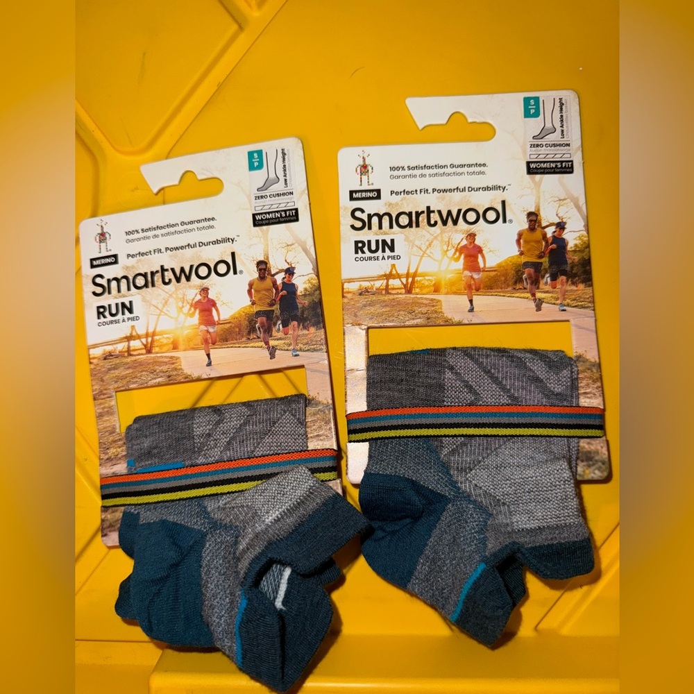 SMARTWOOL RUN  LOW ANKLE ZERO CUSHION GRAY SOCKS